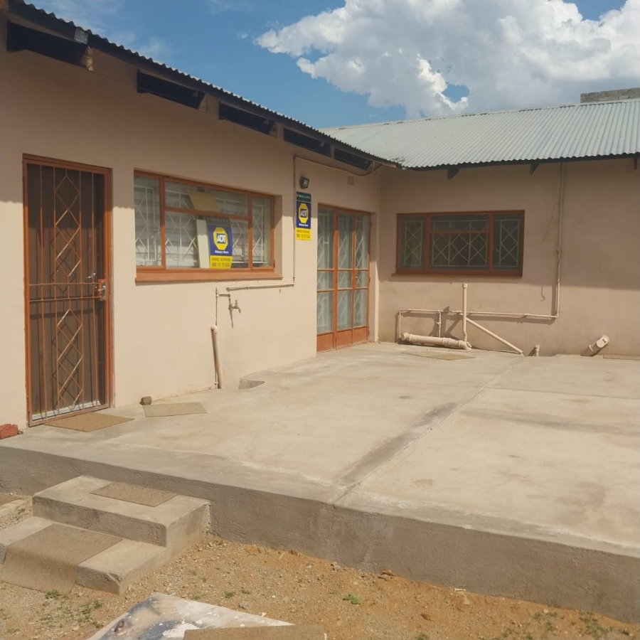 5 Bedroom Property for Sale in Diamant Park Northern Cape